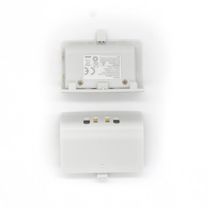 Sparkfox Dual Controller Charging Dock and Battery Pack - XBOX ONE and XBOX S White